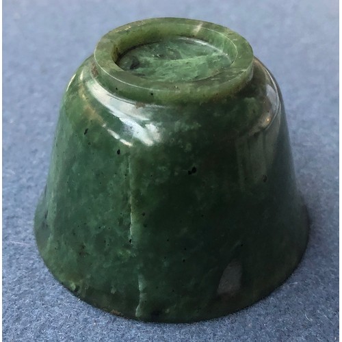 176 - A Chinese spinach jade cup, of flaring form with short form foot, approx. 6cm diameter, 4cm high