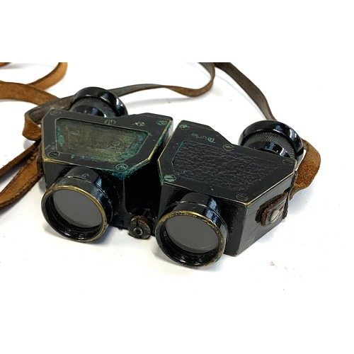 161 - A cased pair of Moeller Wedel Tourix 6X binoculars in leather case