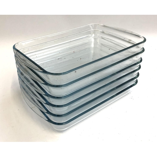 154 - Six rectangular Pyrex oven dishes, each 40x26cm