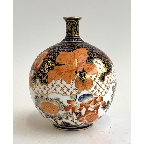 110 - A Royal Crown Derby bottle vase, 16.5cmH (af)