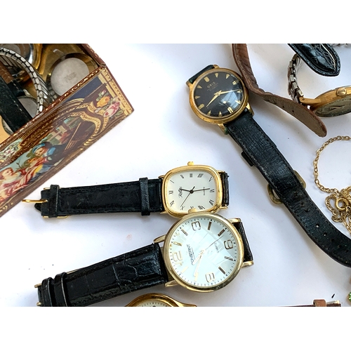 40 - A mixed lot of watches to include Timex, Constant, Citron, Reflex, Redherring, Samson, Philip Mercie... 