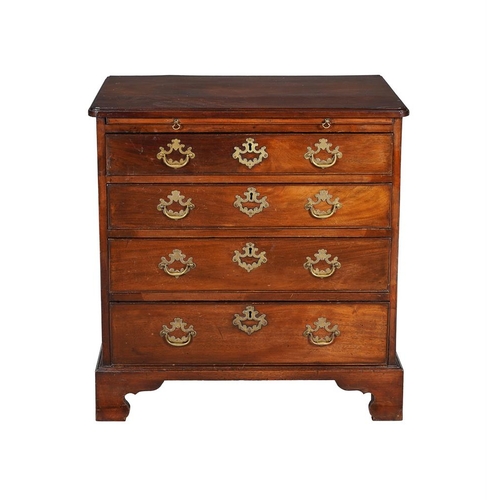 480 - A George III mahogany chest of drawers, c.1760, with a slide above four long drawers, 75.5cm wide, 4... 