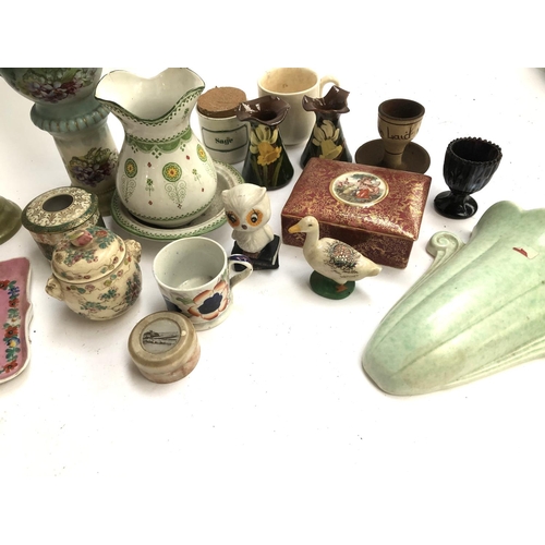 130 - A mixed lot of ceramics to include dressing table set, etched glass decanter, Vienna porcelain style... 