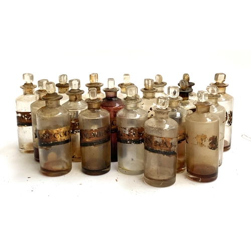 137 - Approx 19 antique drug jars, each approx. 13cmH