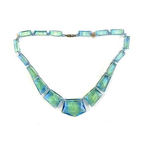 8 - A 1930s uranium glass bead necklace, 43cmL