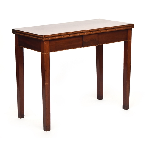 535 - A 19th century mahogany gateleg tea table, the boxwood and ebony chequered stringing, 90cm wide, 44c... 