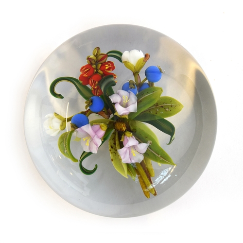 221 - A Paul Stankard (b.1943) floral spray glass paperweight of spring flowers, dated 1986 and numbered B... 