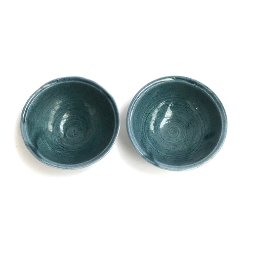 92 - A pair of studio pottery Stoke Gabriel Lotus blue glazed bowls, stamped to base, each 15cmD (2)