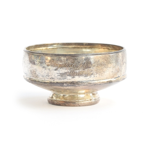 85 - A Victorian silver bonbon dish, raised on a circular foot, London 1881, 11.5cm diameter, 5.6ozt

Pro... 