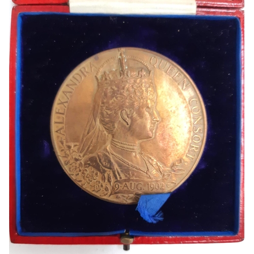 39 - An Edward VII 1902 coronation medal, boxed