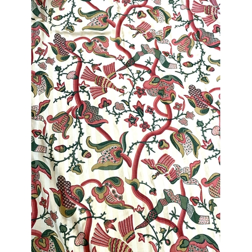 1053 - A pair of good country house curtains, lined and interlined, red and green stylised birds amongst fo... 