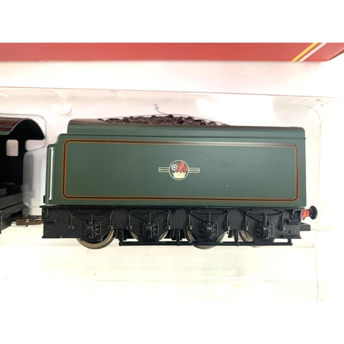 82 - A Hornby OO gauge BR locomotive and tender, 'The Flying Scotsman', R078, boxed