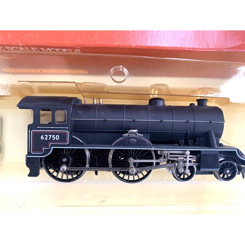 83 - A Hornby OO gauge BR 4-4-0 locomotive and tender, 'The Pytchley', R860, boxed