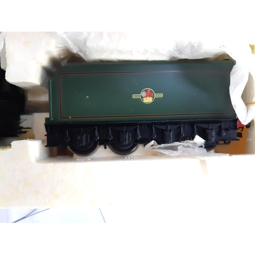 96 - A Hornby OO gauge BR 4-6-2 A4 Class locomotive and tender, 'Sparrow Hawk', R2721, boxed