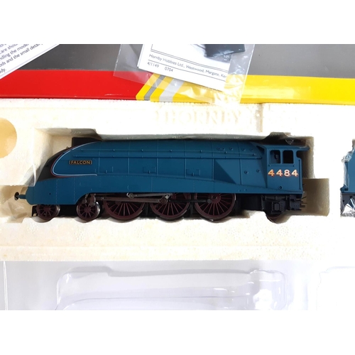 97 - A Hornby OO gauge LNER Class A4 locomotive and tender, 'Falcon', R2779, boxed