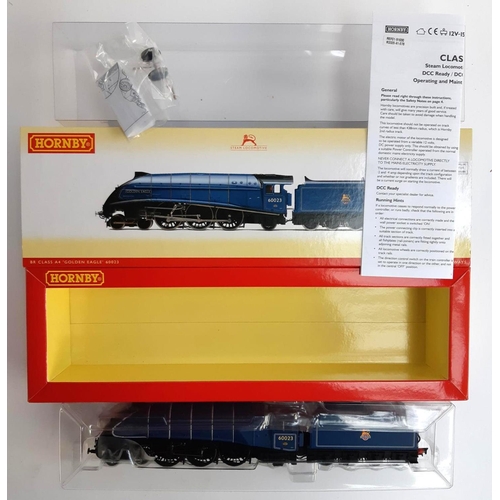 98 - A Hornby OO gauge BR Class A4 locomotive and tender, 'Golden Eagle', R3320, boxed