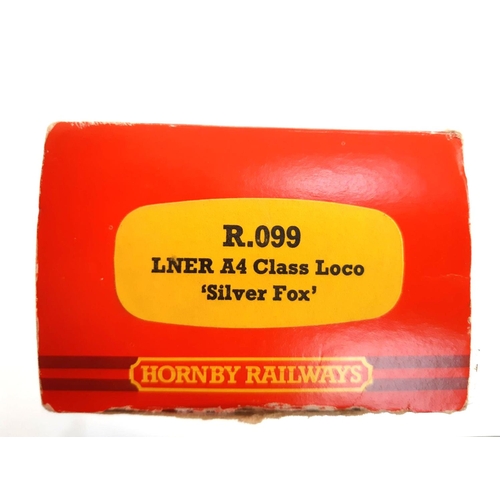 107 - A Hornby OO gauge LNER Class A4 locomotive and tender, 'Silver Fox', R099, boxed