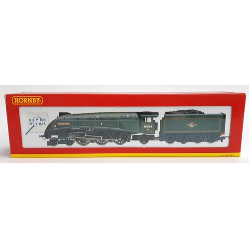 114 - A Hornby OO gauge BR 4-6-2 Class A4 locomotive and tender, 'Kingfisher', R2203, boxed