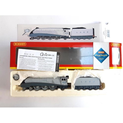 116 - A Hornby OO gauge LNER 4-6-2 Class A4 locomotive and tender, 'Quicksilver', R2246, boxed