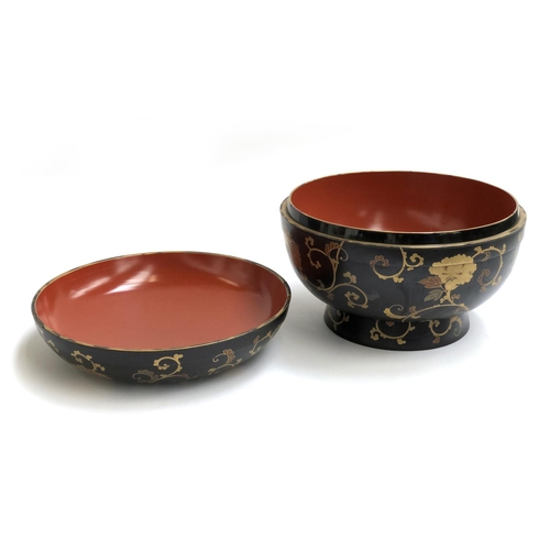 256 - A 20th century Japanese large lidded bowl decorated with chrysanthemums, 34cmD