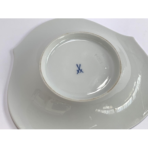 164 - A Meissen 'Wave' saucer, blue cross swords to reverse, pattern number 44303, 16.5cmW