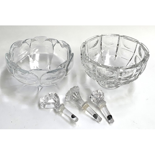 430 - A Swedish Orrefors 'Thousand Windows' glass bowl, 21.5cmD, together with 3 Lisa Mori Austrian crysta... 