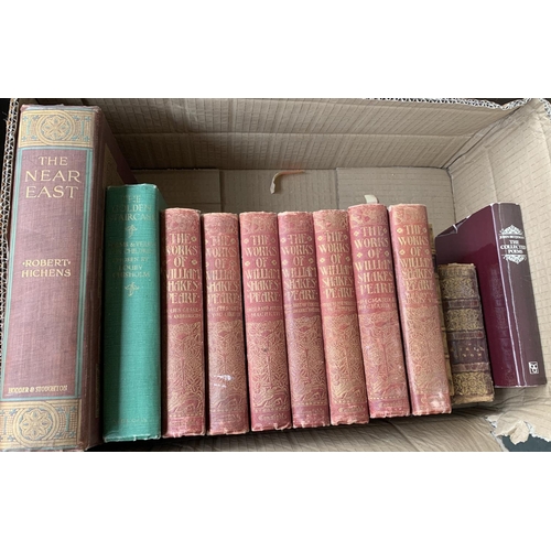 471 - MISCELLANEOUS BOOKS: 2 boxes to include Churchill. Also general literature; children's books; Also, ... 