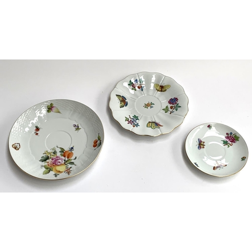 142 - Three Herend Hungary hand painted dishes, the largest 21cmD