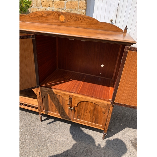 991 - A 20th century rosewood veneer cabinet, comprising six doors and a shelf below, 156x55x111cmH