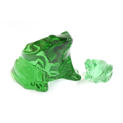 250 - Two Baccarat green glass frogs, the larger 7.5cm high, the smaller 3cm high, each with acid mark to ... 