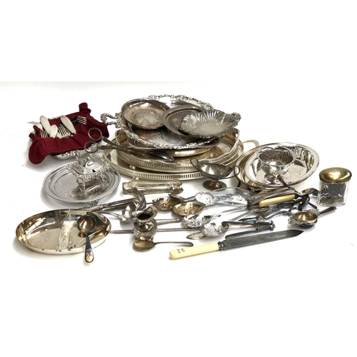 70 - A large mixed lot of plated items, to include berry spoons, Mappin & Webb Prince's Plate, various tr... 