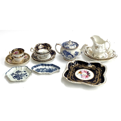 117 - A mixed lot of teawares, including early 19th century Ridgway teacup and saucer, heightened in gilt;... 