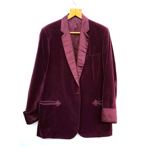 531 - A Denman & Goddard single breasted dinner jacket, in maroon velvet, with turned cuffs and ropetwist ... 