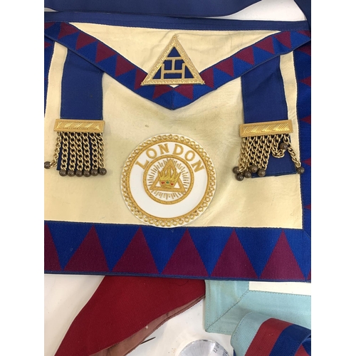 980 - A quantity of masonic regalia to include Royal Masonic Hospital jewel, Mendelssohn Lodge pin, 2 apro... 