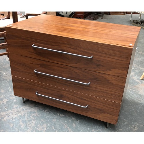 1645 - A modern cabinet of three drawers, brushed metal handles, 100x60x76cmH