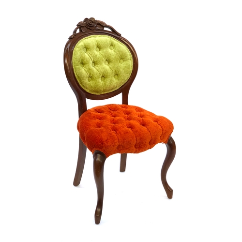 1674 - A button upholstered Continental style side chair, 20th century, with green and orange button uphols... 