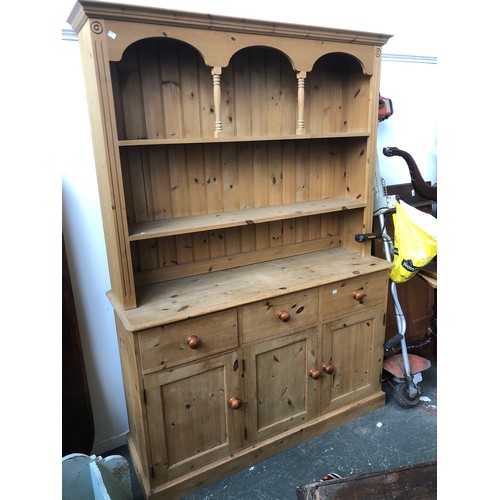 1706 - A pine kitchen dresser, 141x44x201cmH