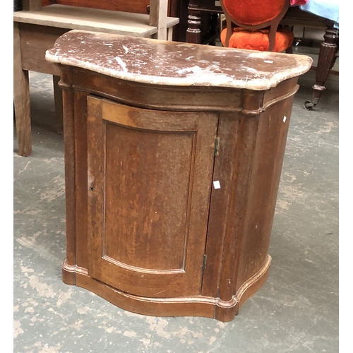 1128 - A marble topped serpentine oak cabinet, 81cmW 79cmH