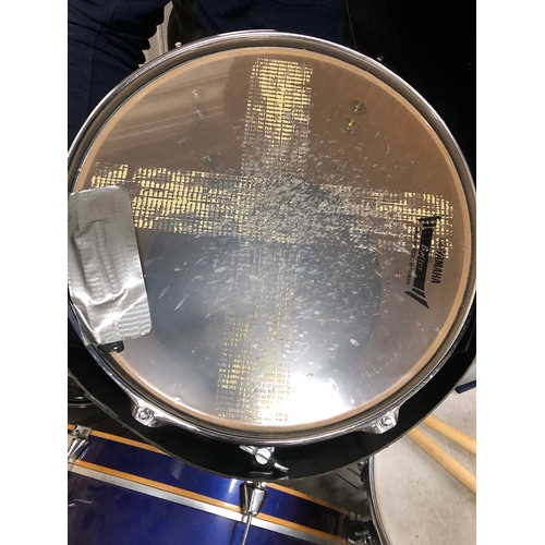 1199 - A Yamaha drum kit