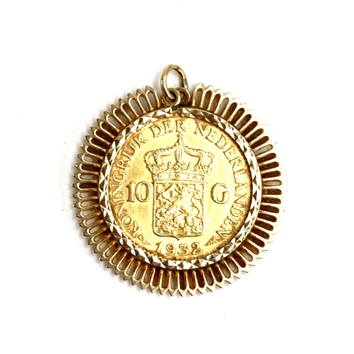 69 - A gold 1932 Netherlands Queen Wilhelmina 10 Gulden coin in a 9ct gold pendant mount, gross weight 9g