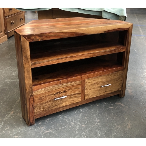 1128 - A hardwood media stand, 96cmW