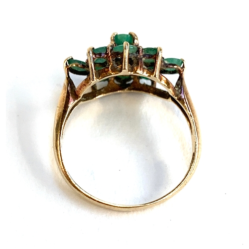 41 - A 9ct gold emerald cluster ring, size Q, 2.8g