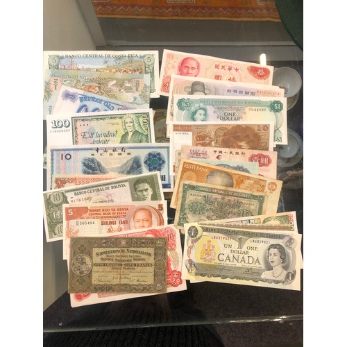 173 - A large quantity of World banknotes to include 500 Roubles 1912, Japan one thousand dollars, Burma, ... 