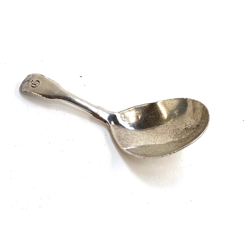 67 - A George III fiddle pattern caddy spoon by George Smith (III) & William Fearn, London 1796, 0.45ozt