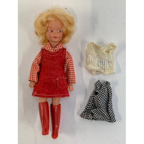 407 - A vintage Pedigree Sindy Patch doll, together with a small quantity of Patch clothes and leaflet