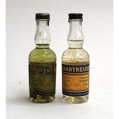 575 - 2 x 5cl miniatures of Green and Yellow Chartreuse, circa 1950s/60s