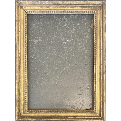 946 - A gilt gesso picture frame, overall 70x51cm, internal dimensions 43x60cm