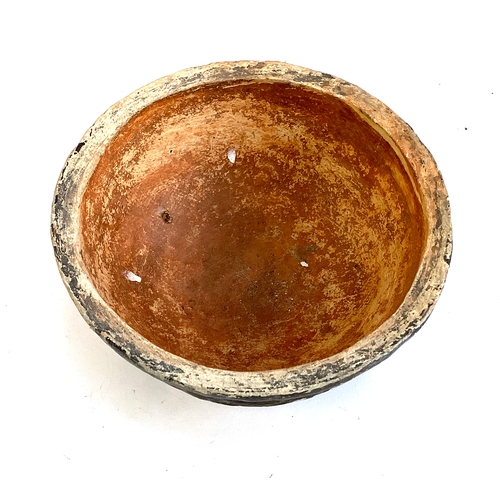 627 - An Indian Kashmiri papier mache bowl, 21.5x10cm