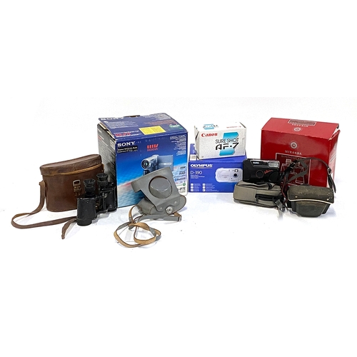 653 - A mixed lot of cameras and binoculars to include No.2 MK.I 6X30 binoculars, Miranda 16x50 binoculars... 