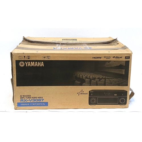 658 - Yamaha RX-V3067 AV receiver ampli-tuner audio-video